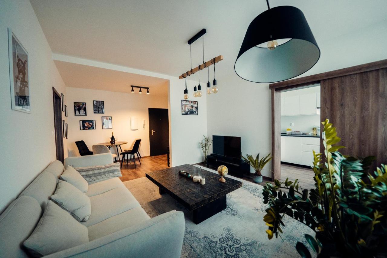 Tiffany Apartment Hotel Bratislava Extérieur photo