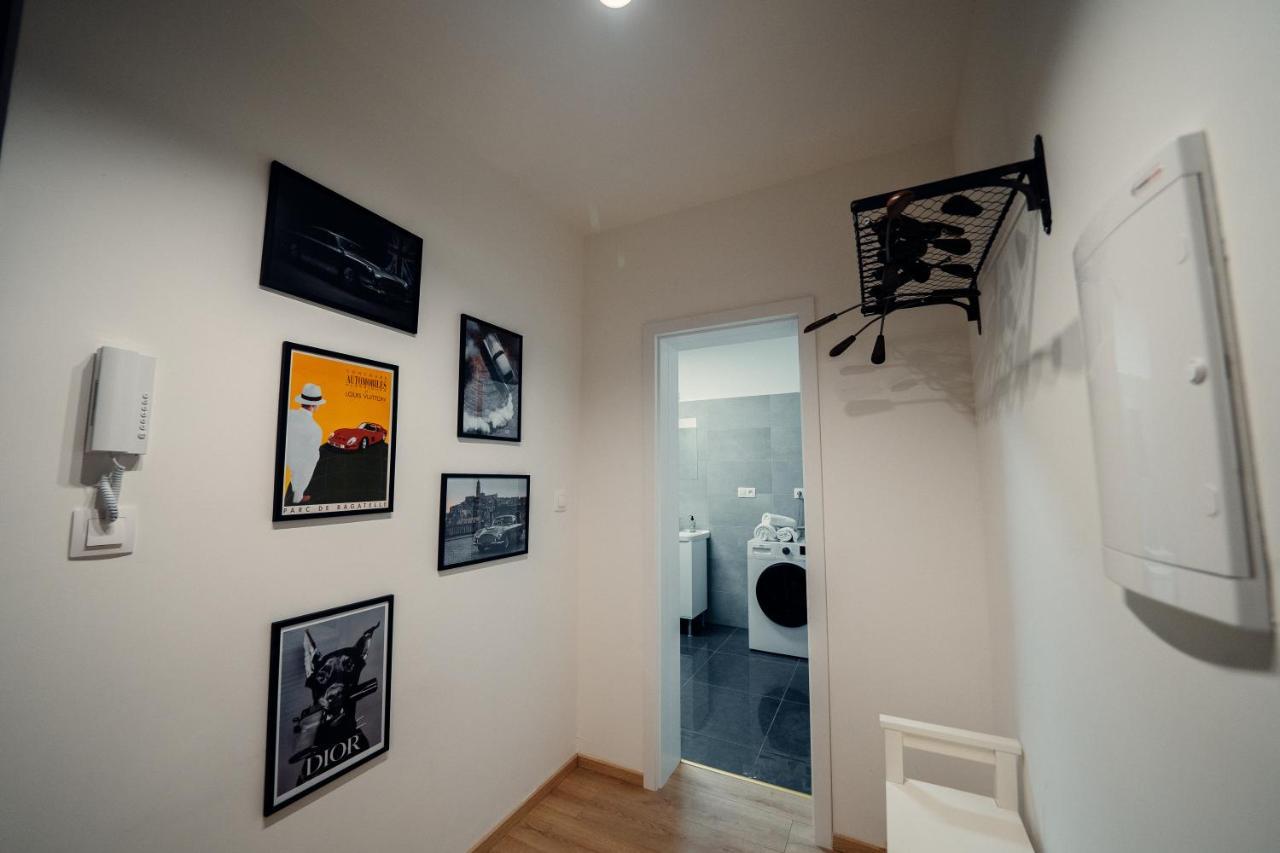 Tiffany Apartment Hotel Bratislava Extérieur photo