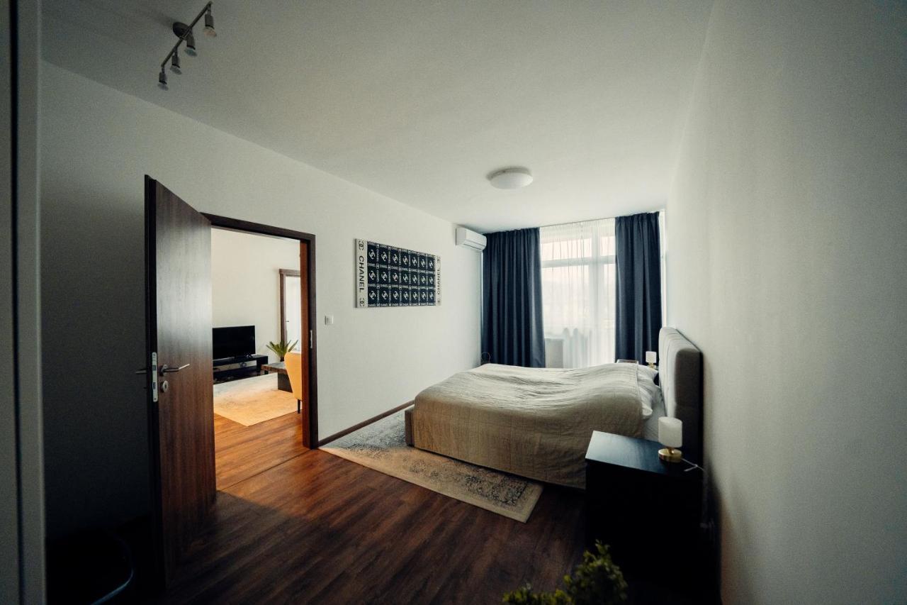 Tiffany Apartment Hotel Bratislava Extérieur photo