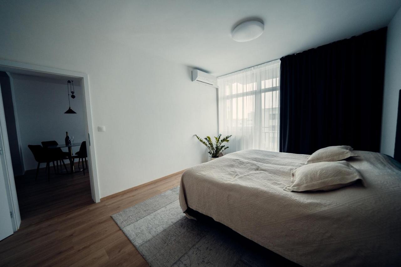 Tiffany Apartment Hotel Bratislava Extérieur photo