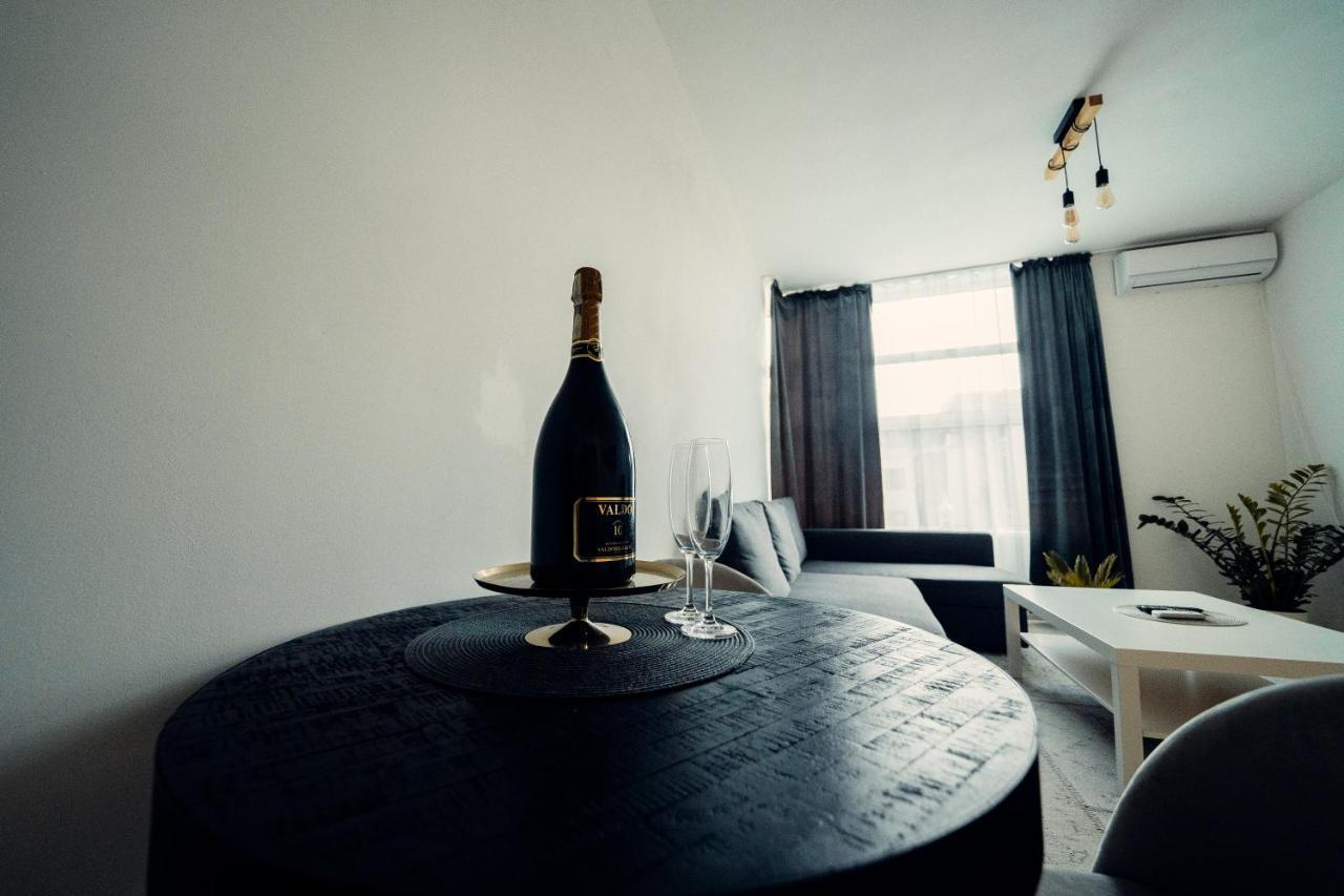Tiffany Apartment Hotel Bratislava Extérieur photo
