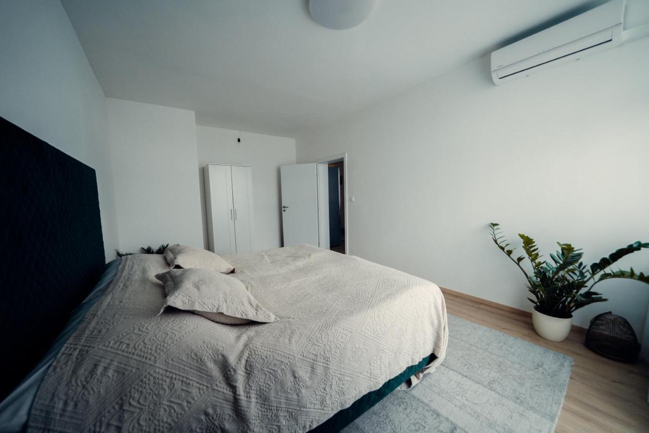 Tiffany Apartment Hotel Bratislava Extérieur photo