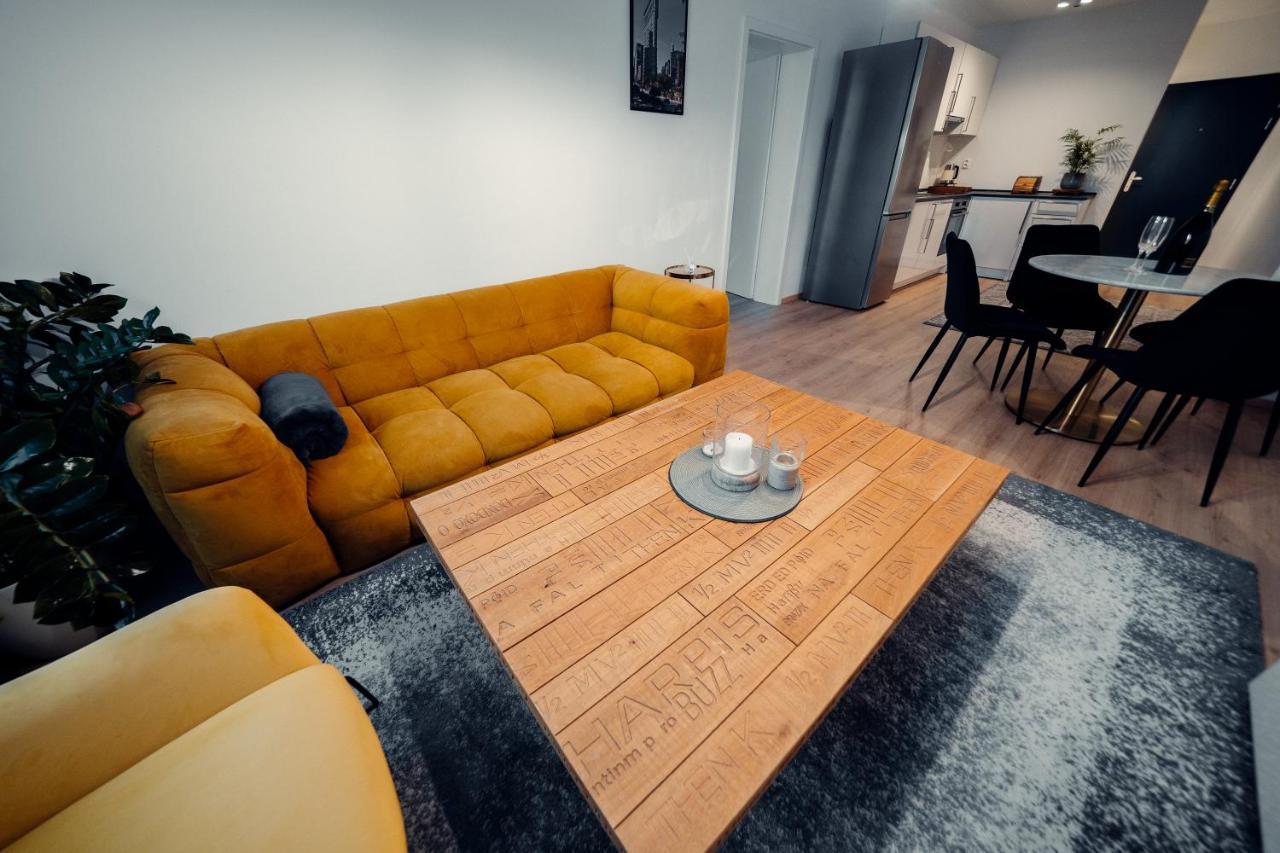 Tiffany Apartment Hotel Bratislava Extérieur photo